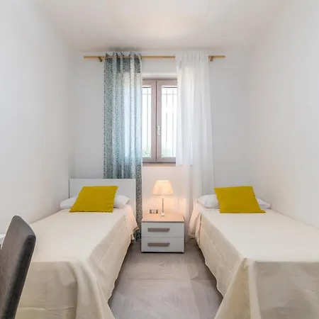 Gioena Con Piscina Villa *