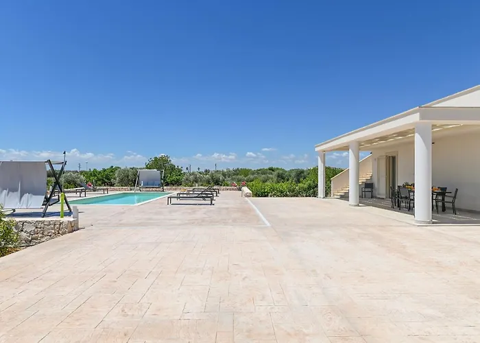 Gioena Con Piscina Villa