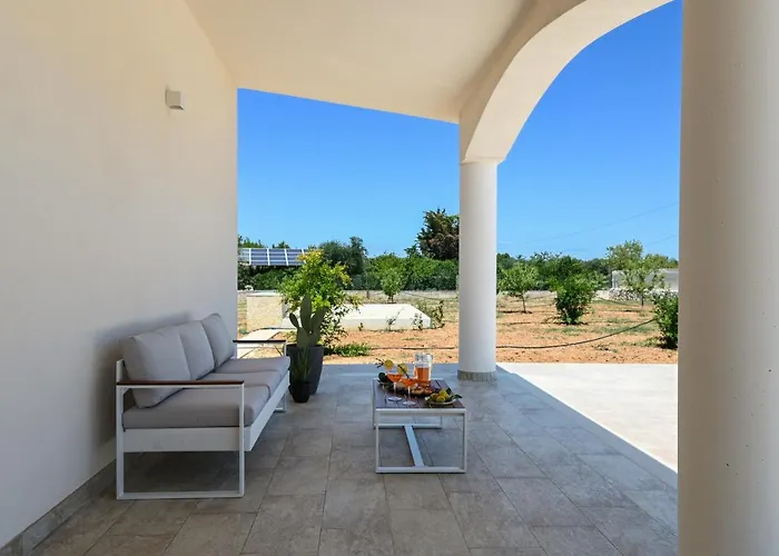 Gioena Con Piscina Villa